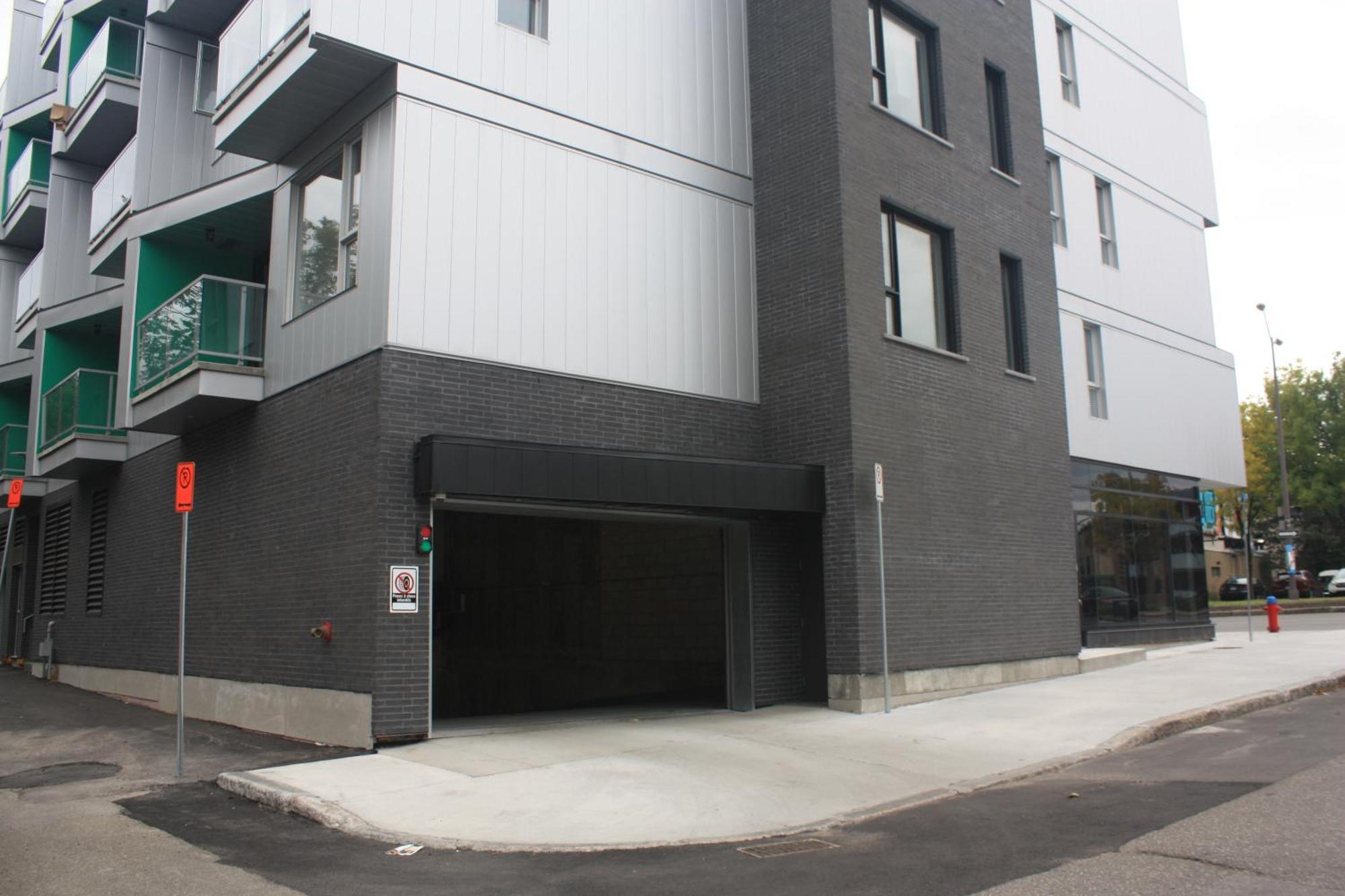 Le Kameleon 318 : Interieur Parking, Rooftop Terrace, Gym Квебек Экстерьер фото